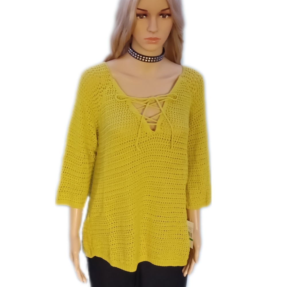 💙NEW!John Paul Richard L knit lace-up top